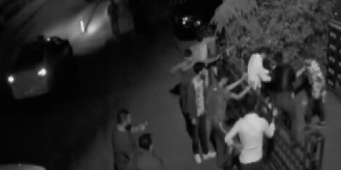 Hırsızları Önce Tekme Tokat Dövdüler, Sonra Polise Teslim Ettiler