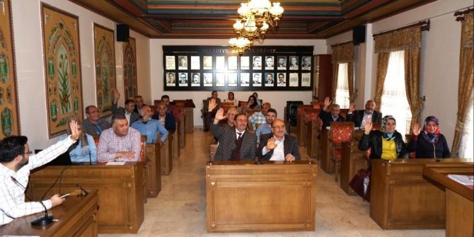 Nevşehir’de Esnaf Tabelaları Artık Türkçe Olacak