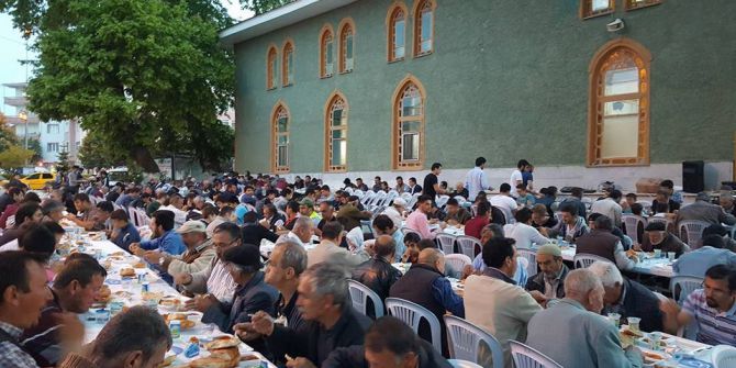 Pazaryeri’nde Mahalle İftarları Devam Ediyor