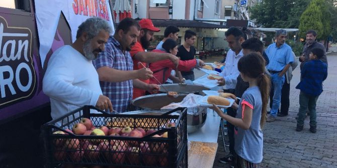 Davutlar Myo İftar Sofralarıyla Ramazan Boyunca Halkla Buluşuyor