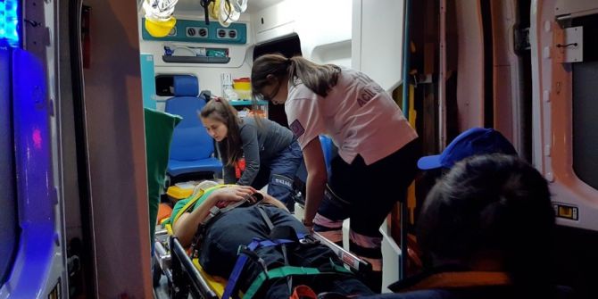 Motosiklet Köpeğe Çarptı, Sürücüsü Yaralandı