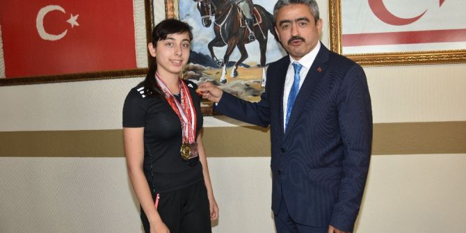 Türkiye 1.’si Ceren Ayrancı Başkan Haluk Alıcık’ı Ziyaret Etti