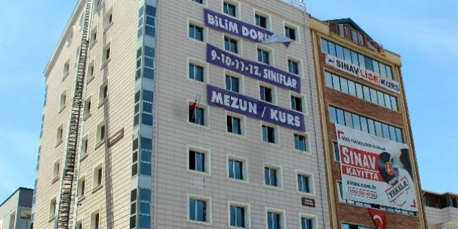 9 Katlı Binada Çıkan Yangın Korkuttu