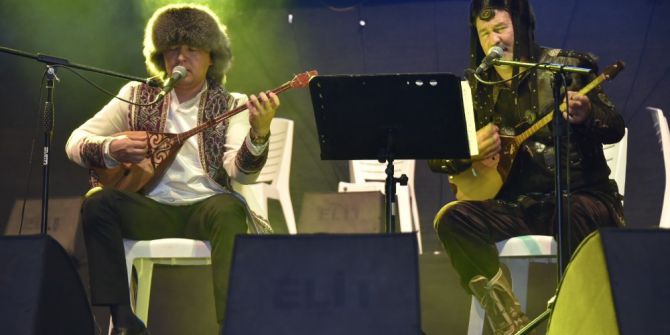 Yunusemre’de ’Dombra’ Rüzgarı