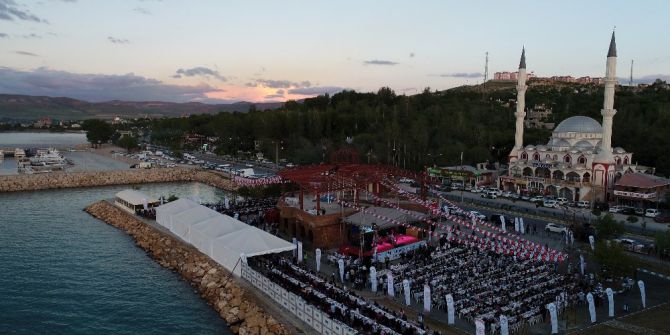 Doğu Anadolu Bölgesi’nin En Kapsamlı İftar Çadırı