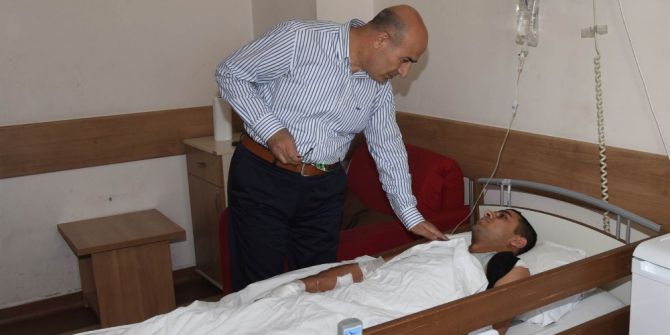 Vali Demirtaş’tan Yaralı Askerlere Ziyaret