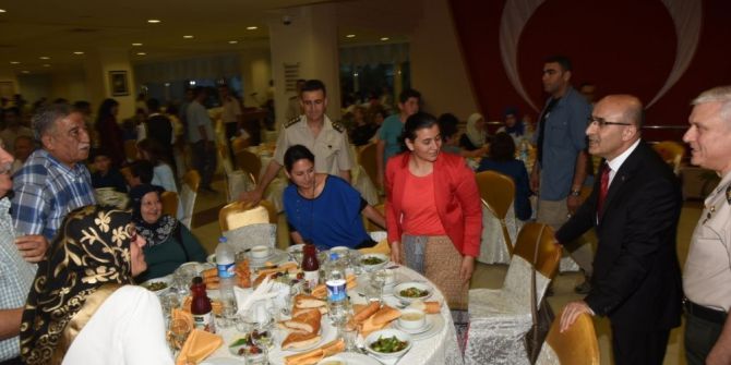 6. Mekanize Piyade Tümen Ve Garnizon Komutanlığı’ndan Şehit Ailesi Ve Gazilere İftar