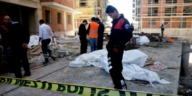 13. Kattan Düşen İnşaat İşçisi Hayatını Kaybetti
