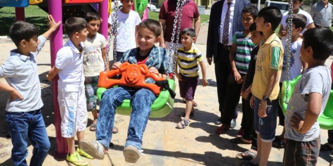 Demirkol, Karşıyaka’da Mahalle Sakinleriyle Bir Araya Geldi