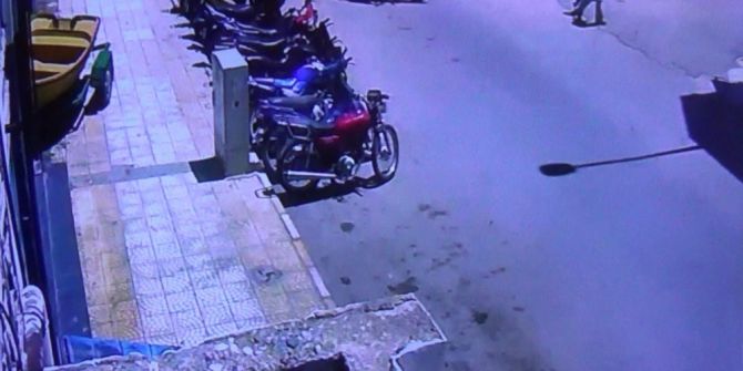 Motosiklet Hırsızları Güvenlik Kameralarına Takıldı