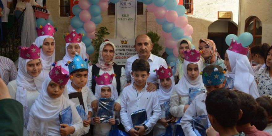 Kur’an-ı Kerim Öğrenenler Taçlandırıldı