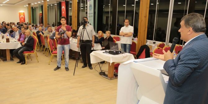 Belediye Başkanı Gürkan Stk Temsilcilerine İftar Verdi