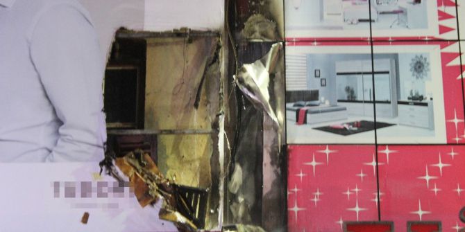 Reklam Tabelalarındaki Kısa Devre Yangına Yol Açtı