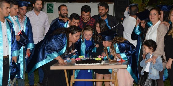 Engelli Öğrencilerin Mezuniyet Coşkusu