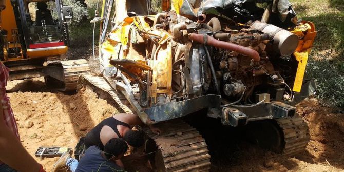 Aydın’da İş Kazası,operatör Atlayarak Canını Kurtardı