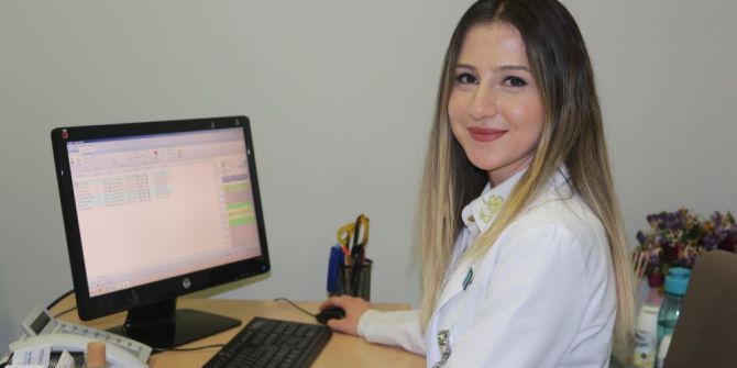 Diyetisyen Beyza Vural: “İftarla Sahur Arasında 1,5-2 Litreye Yakın Su İçmeliyiz”