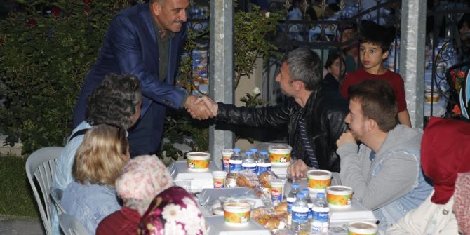 Gölbaşı’nda Mahalle İftarları Sürüyor