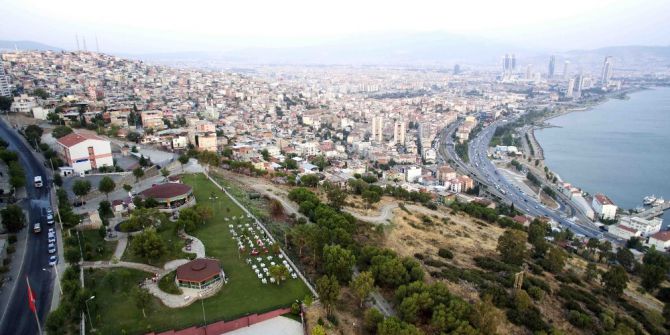 Bayraklı’da Yeşil Çevre Ve Geri Dönüşüm Atağı