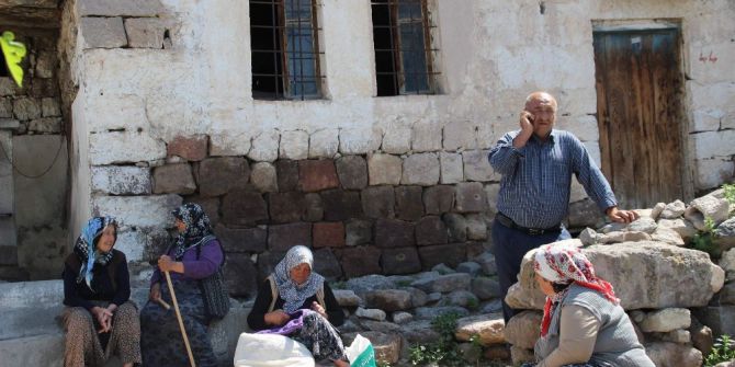 Bir Günde 5 Kez Sallanan Mahallenin Sakinleri Şaşkın