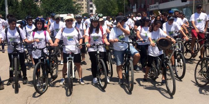 Adana’da Pedallar "5 Ocak Stadı" İçin Çevrildi