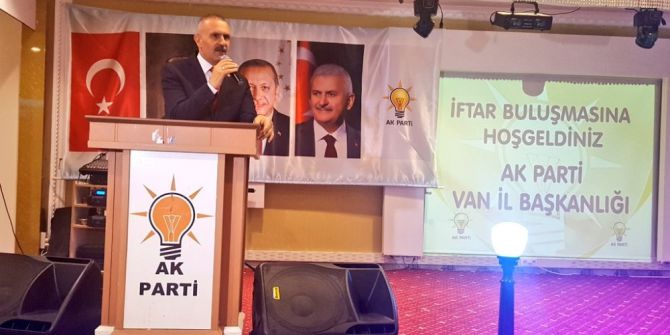 Ak Parti’den Geleneksel Vefa İftarı