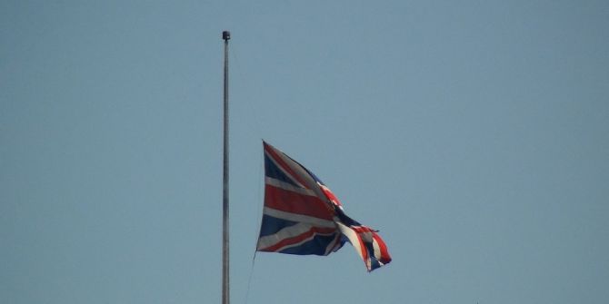 İngiltere Başkonsolosluğunda Bayraklar Yarıya İndirildi