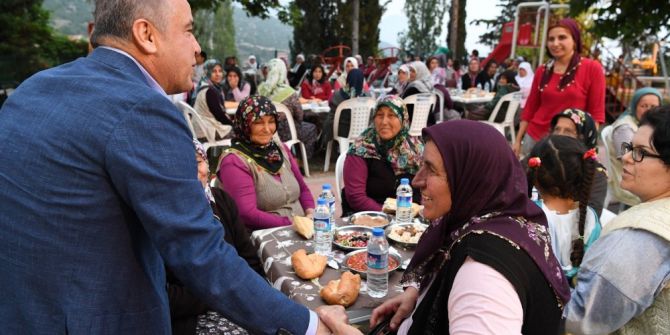 Başkan Böcek Geyikbayırı’nda İftar Yaptı