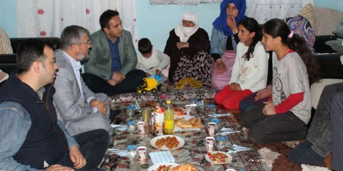 Kaymakam Dündar’dan Sofrasına Konuk Olduğu Aileye Umre Sözü