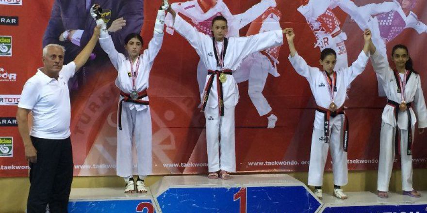 Gökçe Göğebakan Türkiye Şampiyonu Oldu