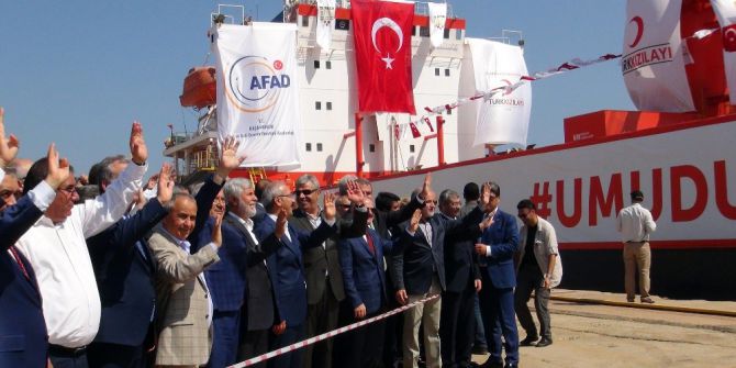 Türk Kızılay’ının Yardım Gemisi Somali’ye Hareket Etti