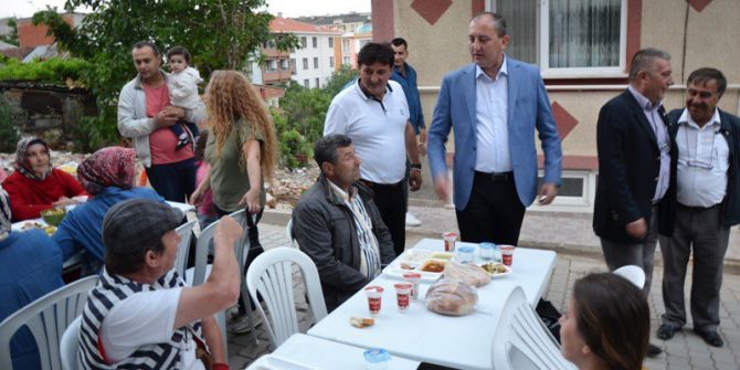 Çiçeklidede Sakinleri İftarda Buluştu