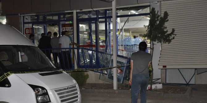Diyarbakır’da Markete Eyp’li Saldırı