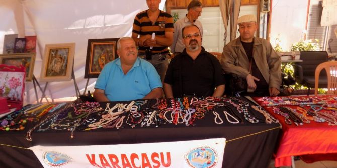 Yüzde Yüz Görme Engelli Kursiyer Yaptığı Takıları Sergiledi