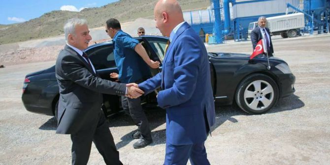 Başkan Çolakbayrakdar, Vali Kamçı Ve Başkan Çelik’e Asfalt Plentini Tanıttı