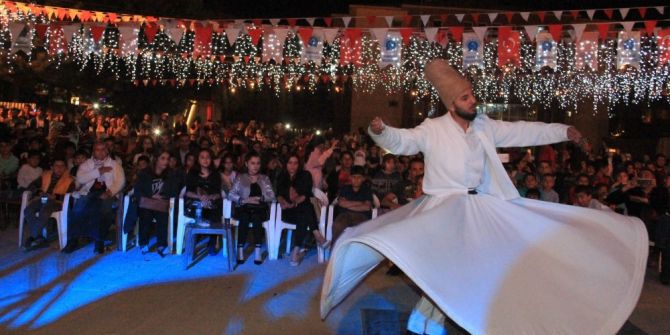 Hakkari’de Semazen Gösterisi