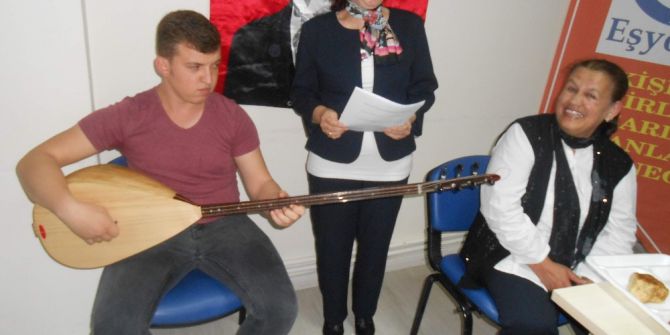 Şairler Ve Ozanlar Oruçlarını Kahramanlık Türküleri Eşliğinde Açtı