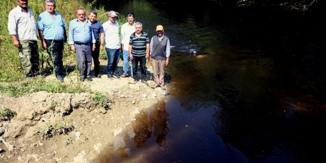 Binlerce Dönüm Arazinin Sulandığı Dere Kirli Akmaya Başladı