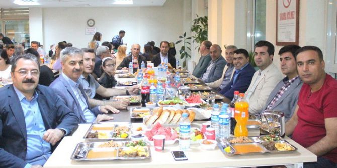Eğitim Çalışanları İftar Yemeğinde Buluştu