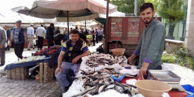 Ramazan Geldi, Balık Fiyatları Düştü