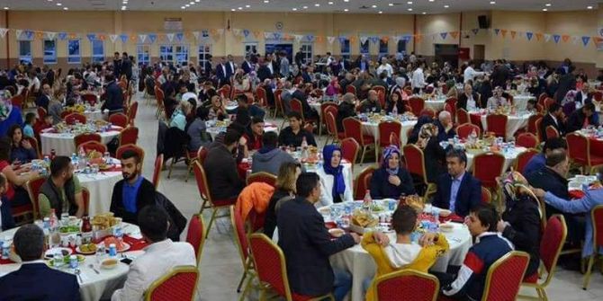 Simav Ak Parti’den İftar