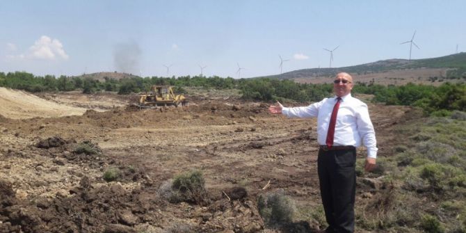 Kınık’ta Hayvan Sulama Göleti Çalışmaları Başladı