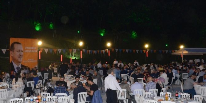 Ak Parti Teşkilatları İftarda Buluştu