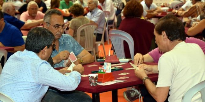 Aliağa’da 4. Briç Turnuvası Sona Erdi