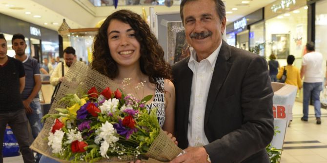 Başkan Ataç’tan Genç Yazar Uysal’a Destek