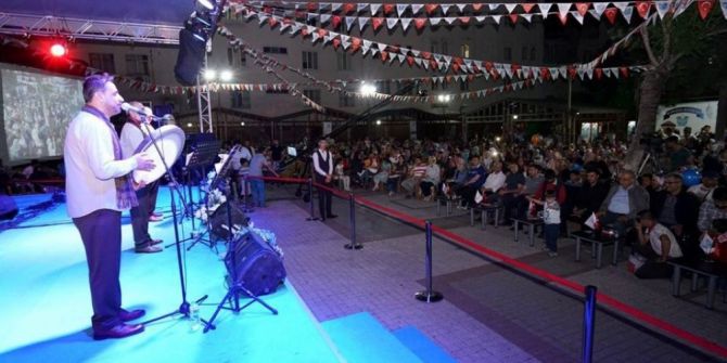 Grup Tillo Vatandaşlar Tarafından Yoğun İlgi Gördü