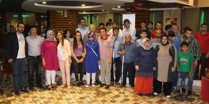 Doktordan Engelliler İçin İftar Yemeği