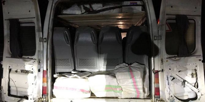 Başkale’de 25 Bin Paket Kaçak Sigara Ele Geçirildi