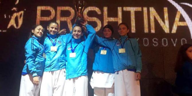 Büyükşehirli Karateciler Avrupa’nın Zirvesinde