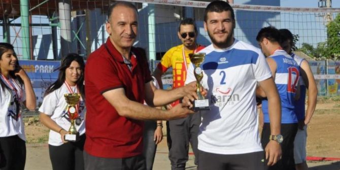 Plaj Voleybolu Müsabakaları Sona Erdi