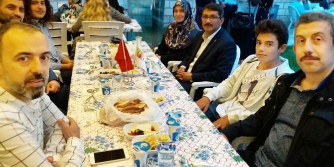 Başkan Çelik İstanbul’daki Manisalılarla Bir Araya Geldi